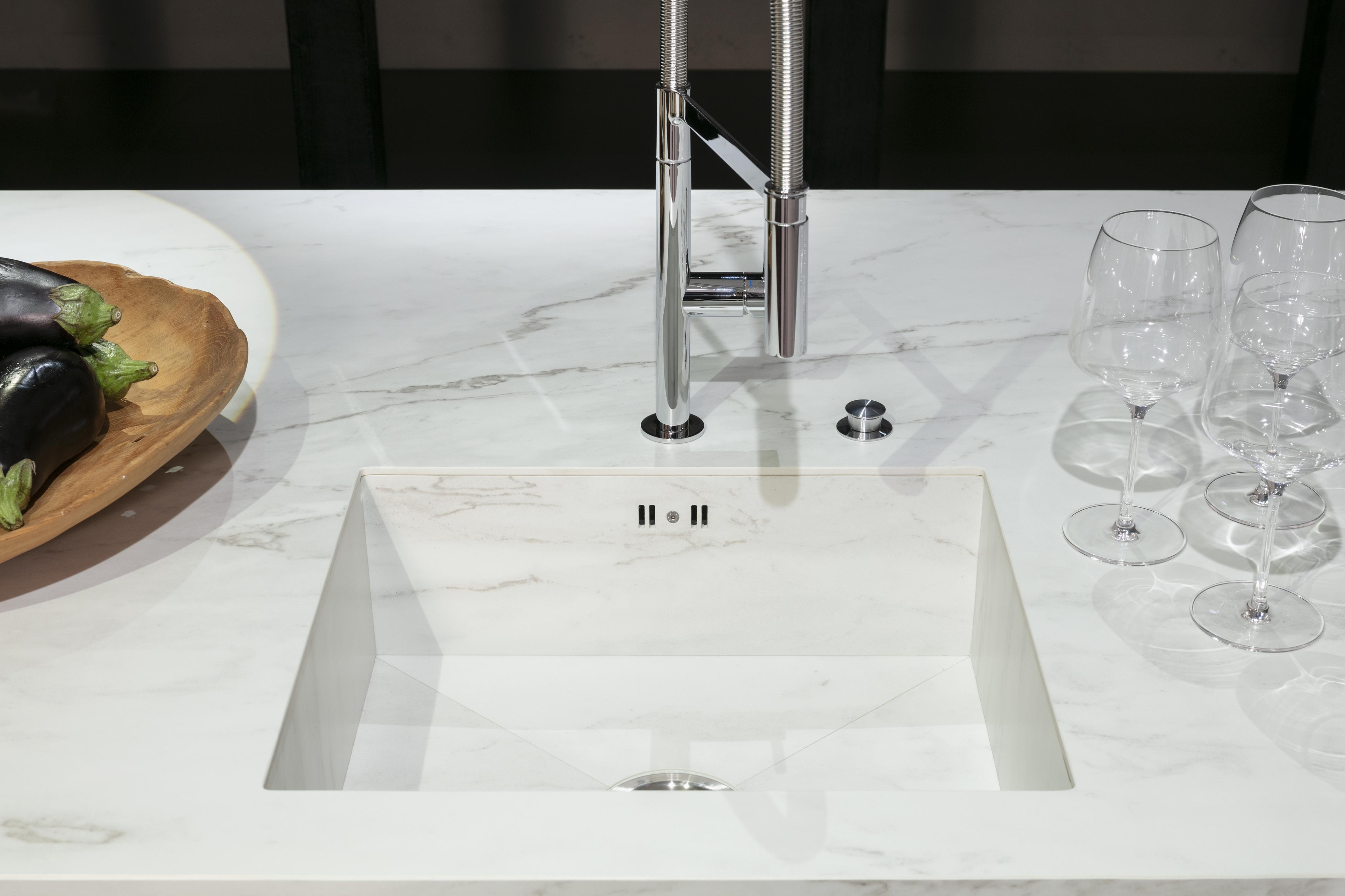 Keramikspüle Arbeitsplatte Marmordekor